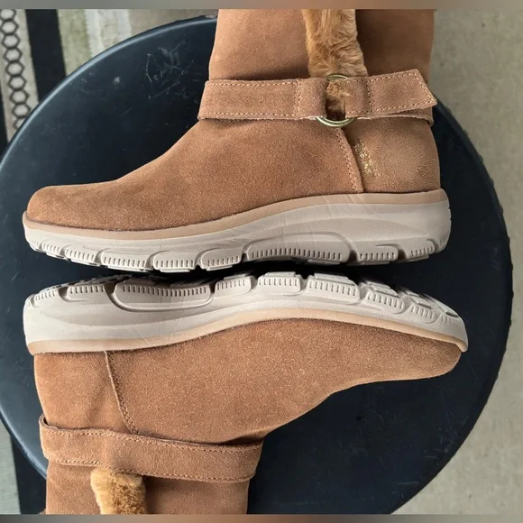 NWOB Skechers Slip-ins Easy Going Water-Repellent Suede Boots Chestnut Size 8 - Picture 11 of 11
